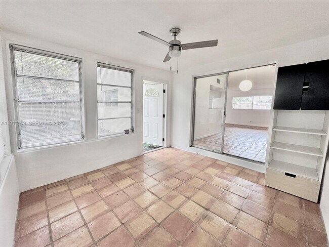 Building Photo - 14901 SW 4th St