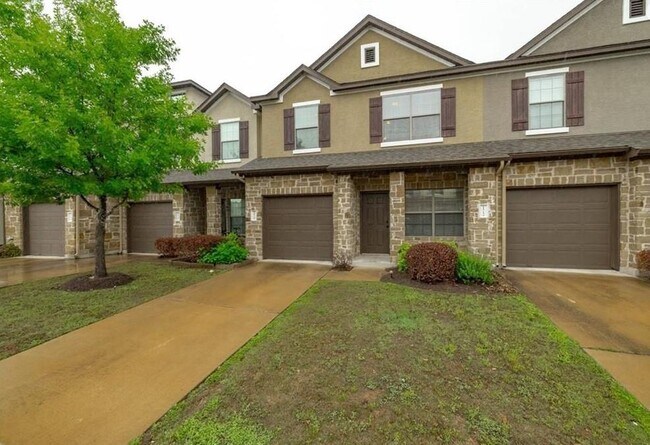 Building Photo - 1900 Little Elm Trail