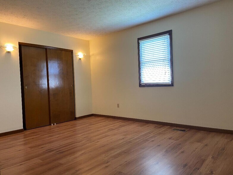 bedroom - 3277 Willington Dr