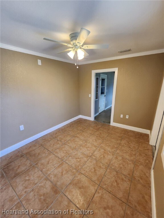 Building Photo - 2636 Queenswood Dr