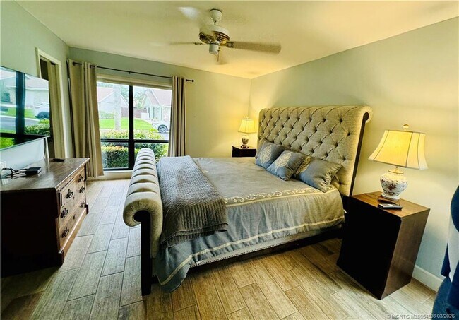 Building Photo - 2561 SW Egret Pond Cir