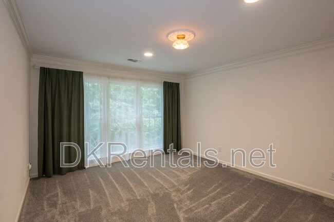 Building Photo - 250 Providence Pl Way