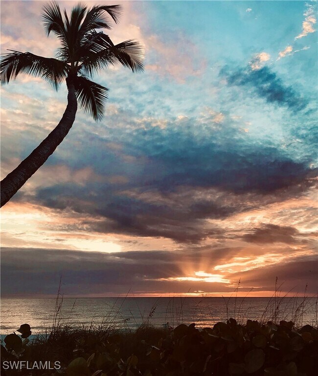 Building Photo - 4410 Chantelle Dr