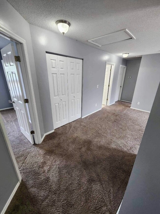Building Photo - 608 Twisted Willow Ct