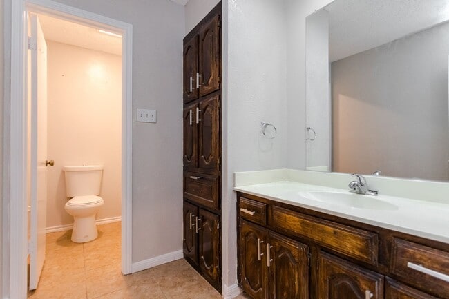 Building Photo - 4 Bedrooms | 2 Bathrooms | 2-Car Garage | Pool | Park-Front Living