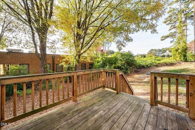 Building Photo - 6553 New Market Way