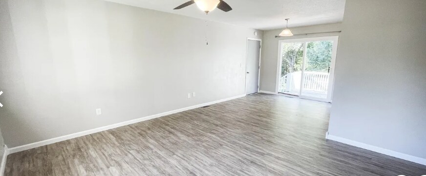 Building Photo - 202 S Poplar Ct