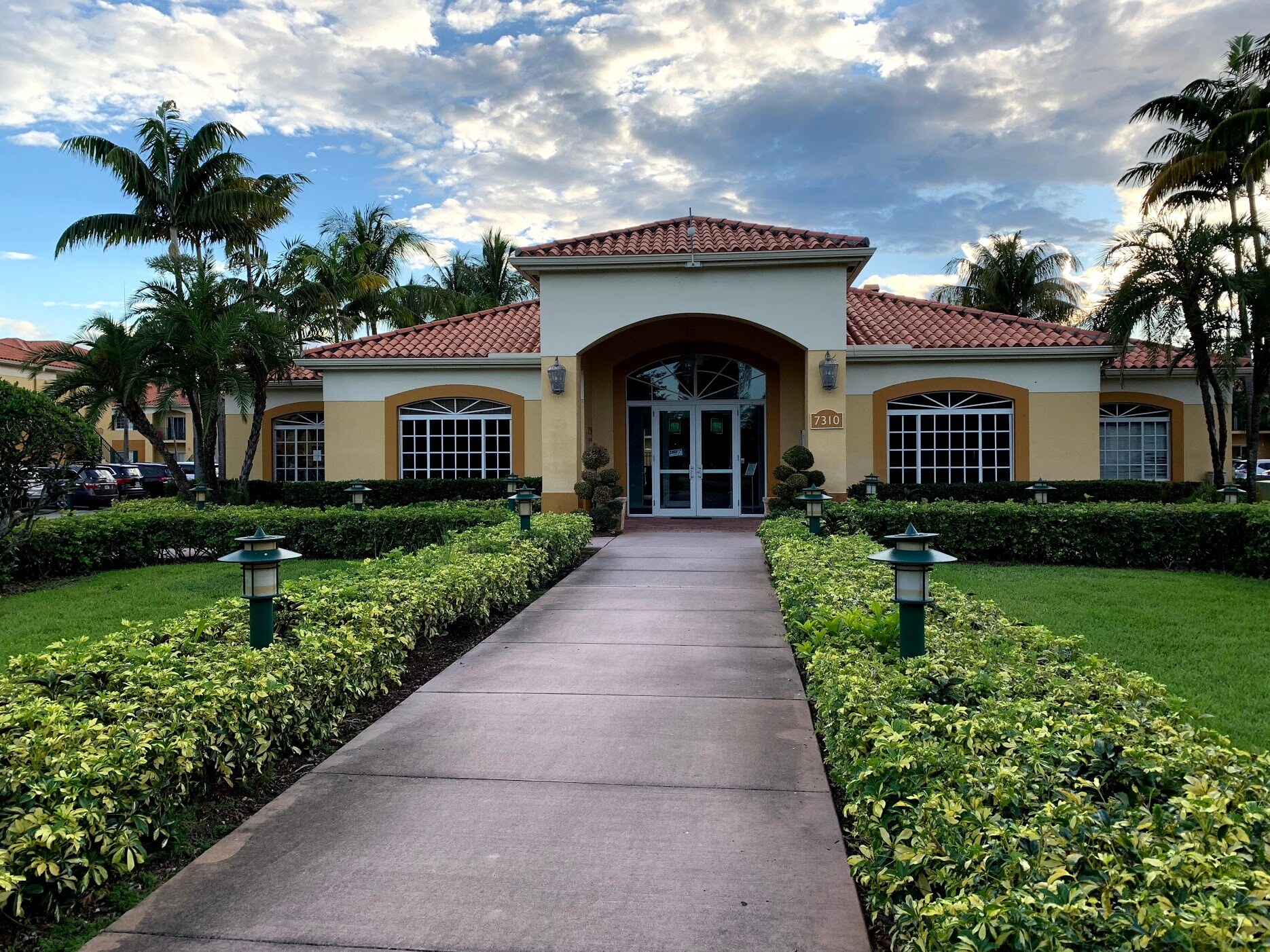Building Photo - 7300 NW 114th Ave