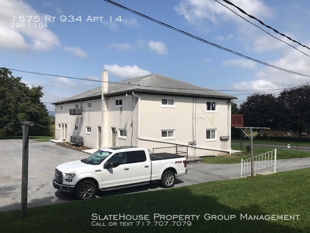 Primary Photo - Large 2 Bedroom, 1 bathroom Unit