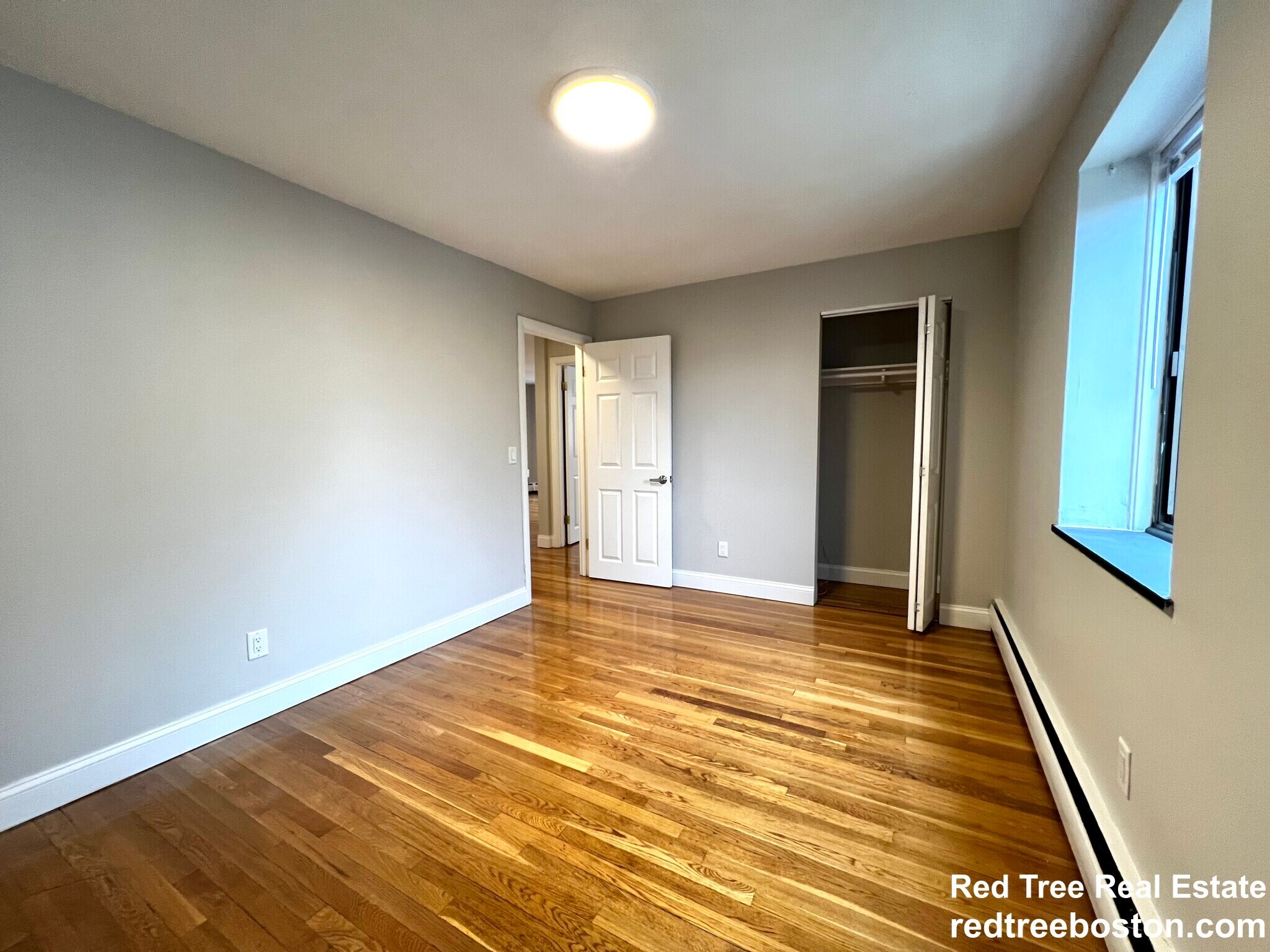 Building Photo - 62 Parkman St
