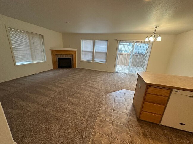 Building Photo - MOVE IN SPECIAL! Spacious 2 bed/2.5 bath with bonus room townhome off Road 68