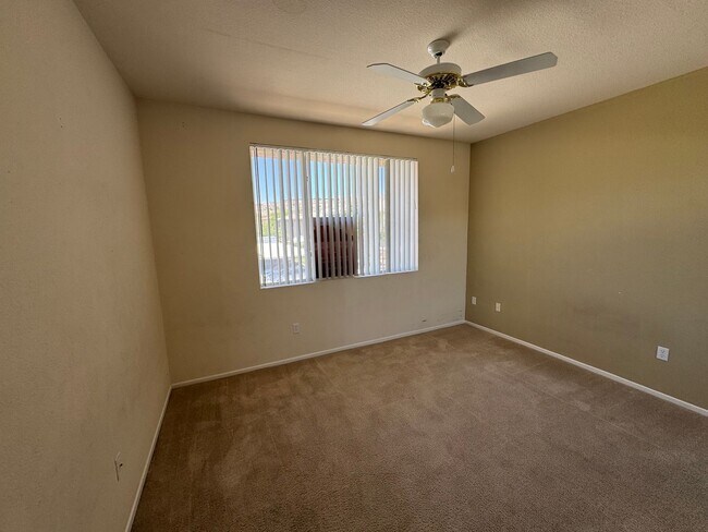Building Photo - Cozy Condo in Ahwatukee