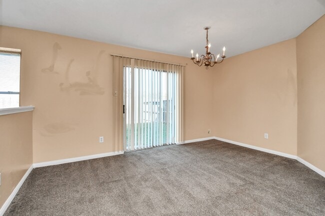 Building Photo - 8914 Pecan Pl Dr