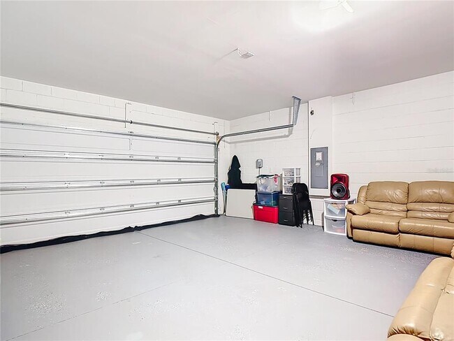 Building Photo - 241 Meadowbrook Blvd