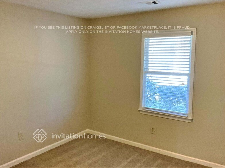 Building Photo - 825 Rambling Rose Ct NW