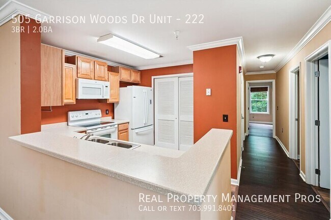 Building Photo - 505 Garrison Woods Dr