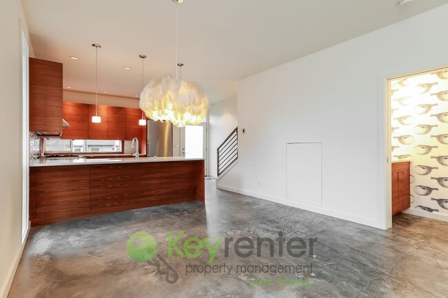 Building Photo - Ballard Area Home with Rooftop Deck, AC, and Parking