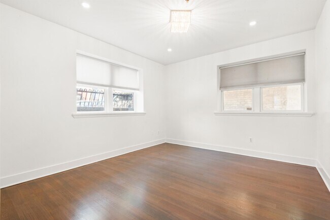 Building Photo - 547 Bloomfield St