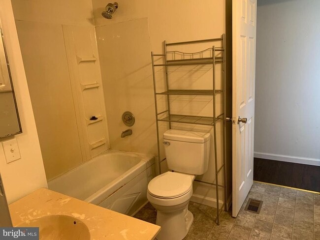 Building Photo - 729 Dollar Lane