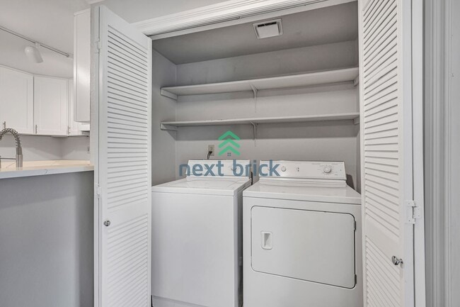 Building Photo - Beautiful home with 2 beds, 2 baths for rent