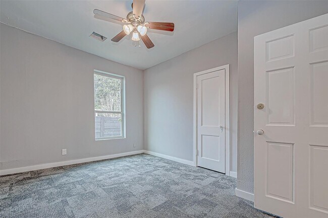 Building Photo - 7422 Avenue I