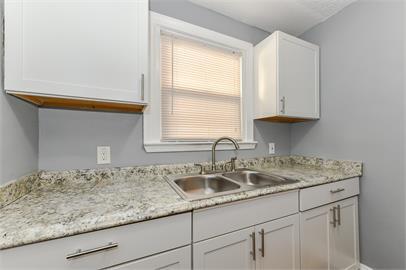 Building Photo - 108 Sylvania Ave