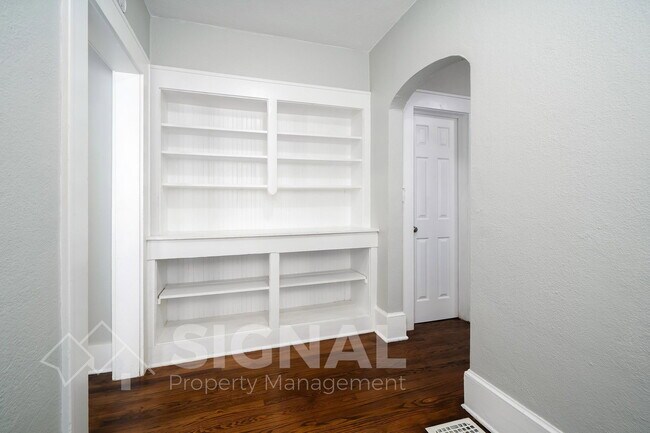 Building Photo - 1607 43rd Street Ensley