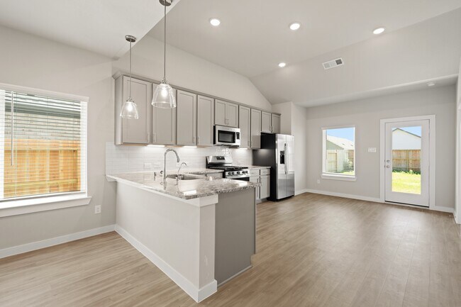 Building Photo - 21667 Wave Holw Dr