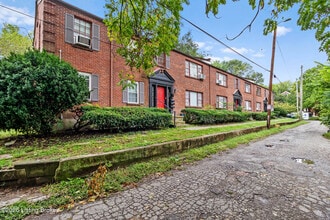 Building Photo - 1219 S 6th St