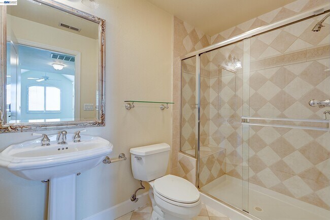 Building Photo - 2779 E Ruby Hill Dr