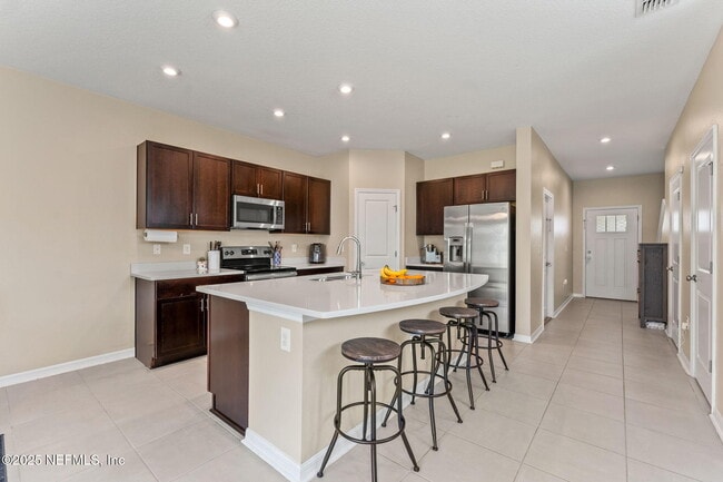 Building Photo - 13106 Annie’s Walk Dr