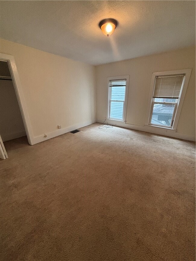 Building Photo - 185 Wall St