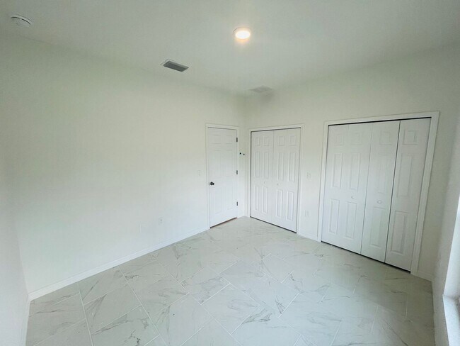 Building Photo - MOVE IN SPECIAL- ONE MONTH FREE!!-BRAND NE...