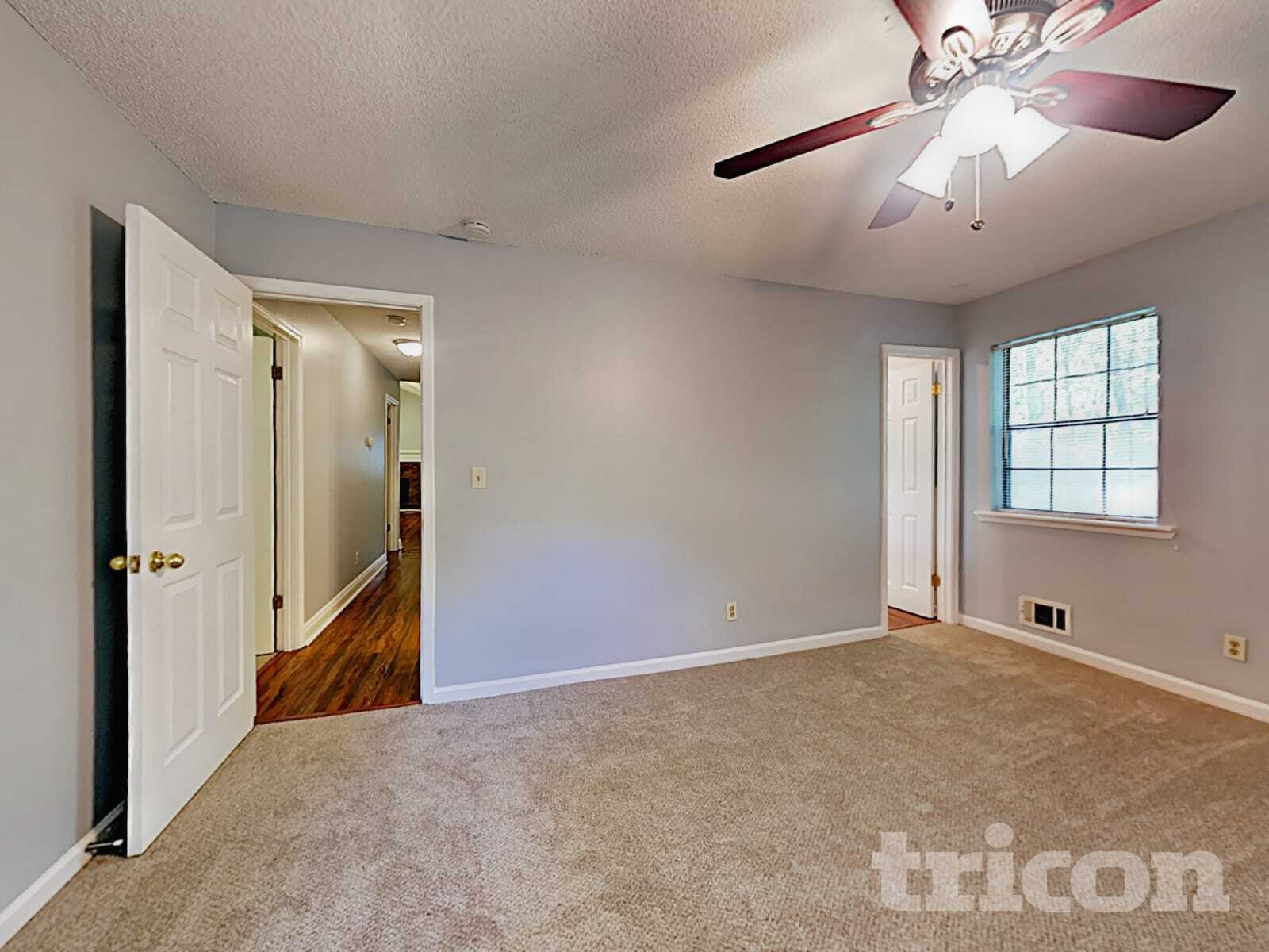 Building Photo - 4807 Alpine Dr SW