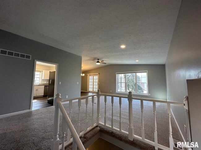 Building Photo - 3840 Wakonda Dr