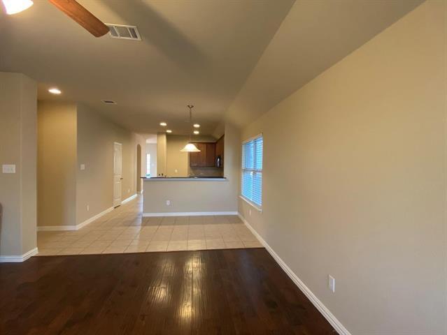 Building Photo - 180 Pleasant Hill Ln