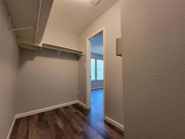 Building Photo - 111 Cermeno Cove