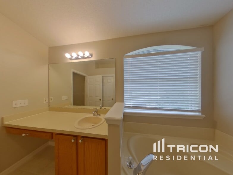 Building Photo - 308 Heritage Estates Ln