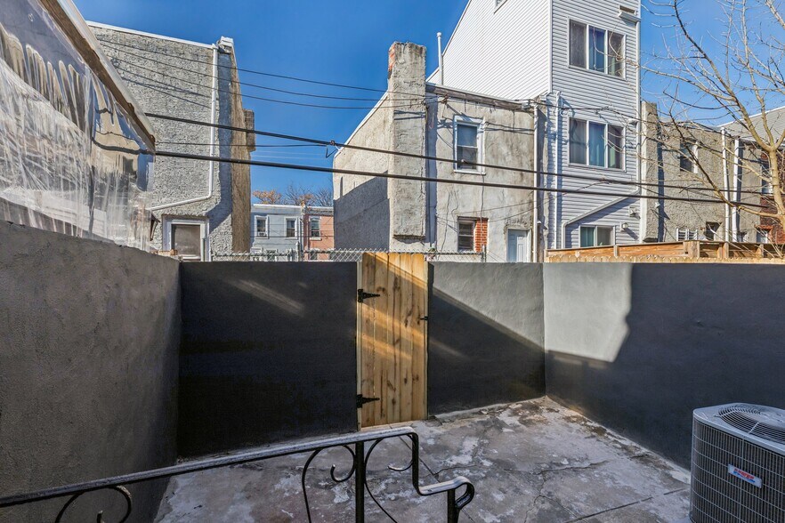 Rear patio - 1342 S Stanley St