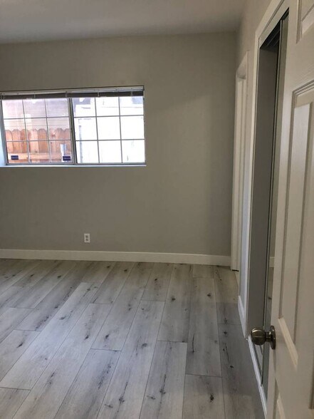 Building Photo - 830 Rose Ave