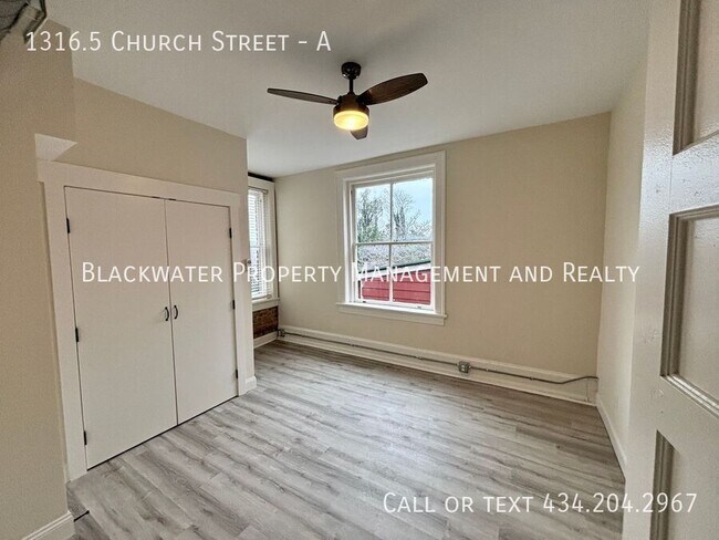 Building Photo - 1316.5 Church St