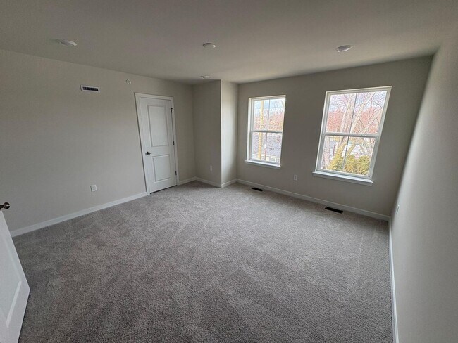 Building Photo - Brand new End Unit Spacious 3BR Townhome in Downingtown Ridge Community  *****LIMITED TIME FIRST ...