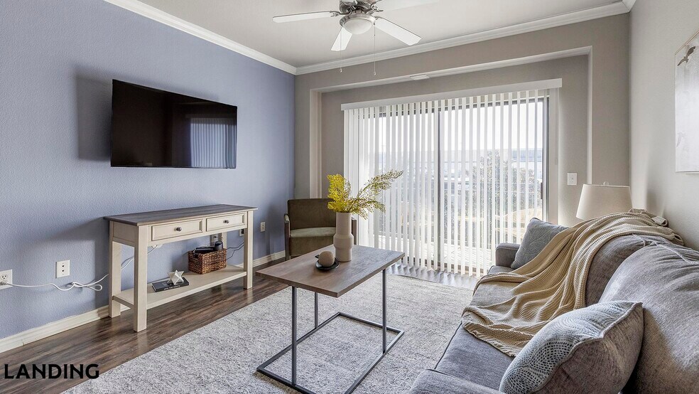 Building Photo - 15777 Quorum Dr