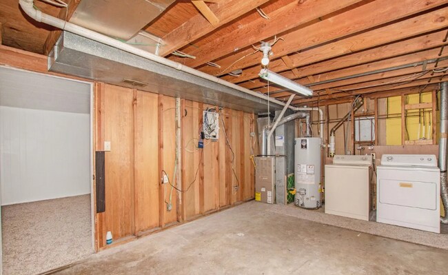 Building Photo - 1920 Springfield Dr