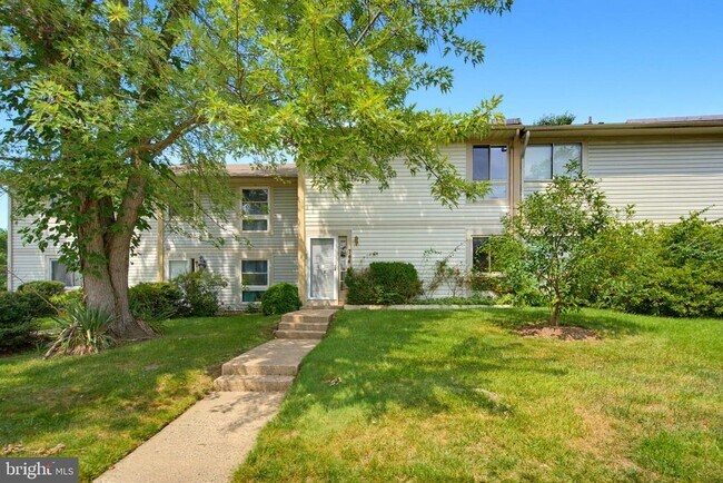 Building Photo - 744 Cordell Way