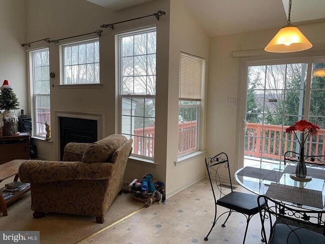 Building Photo - 175 Fringetree Dr