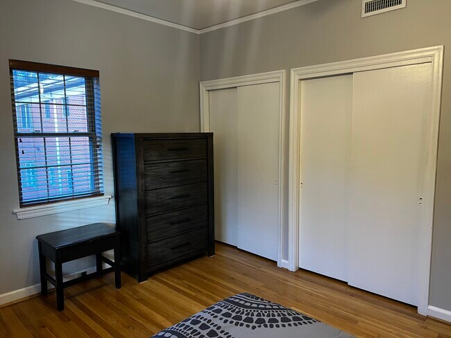 Ample closet space - 430 Lindbergh Dr NE