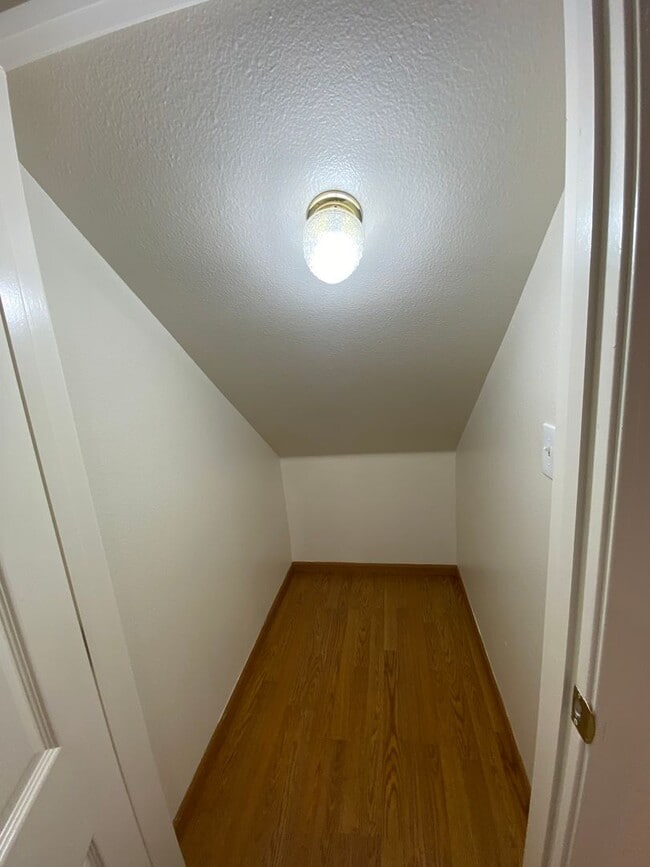 Building Photo - Spacious two-story home Available Now!
