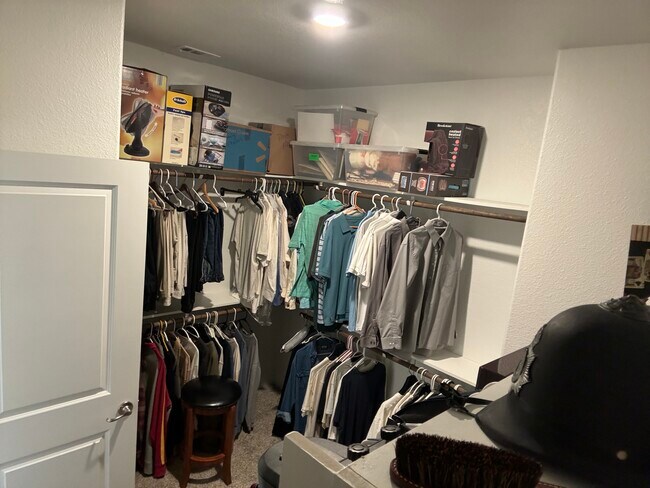Master BR Closet - 4627 Shivers Ln