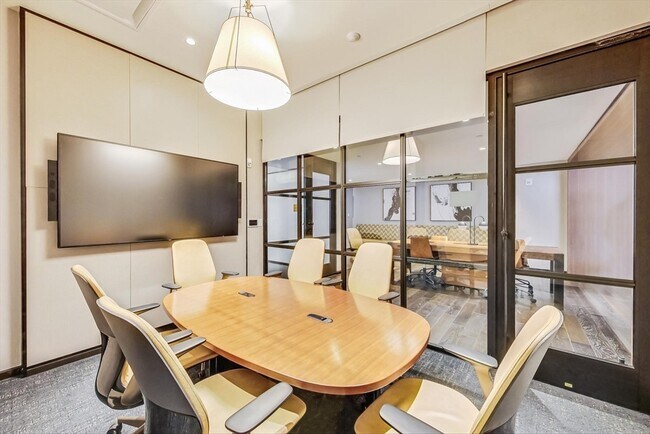 Building Photo - 135 Seaport Blvd